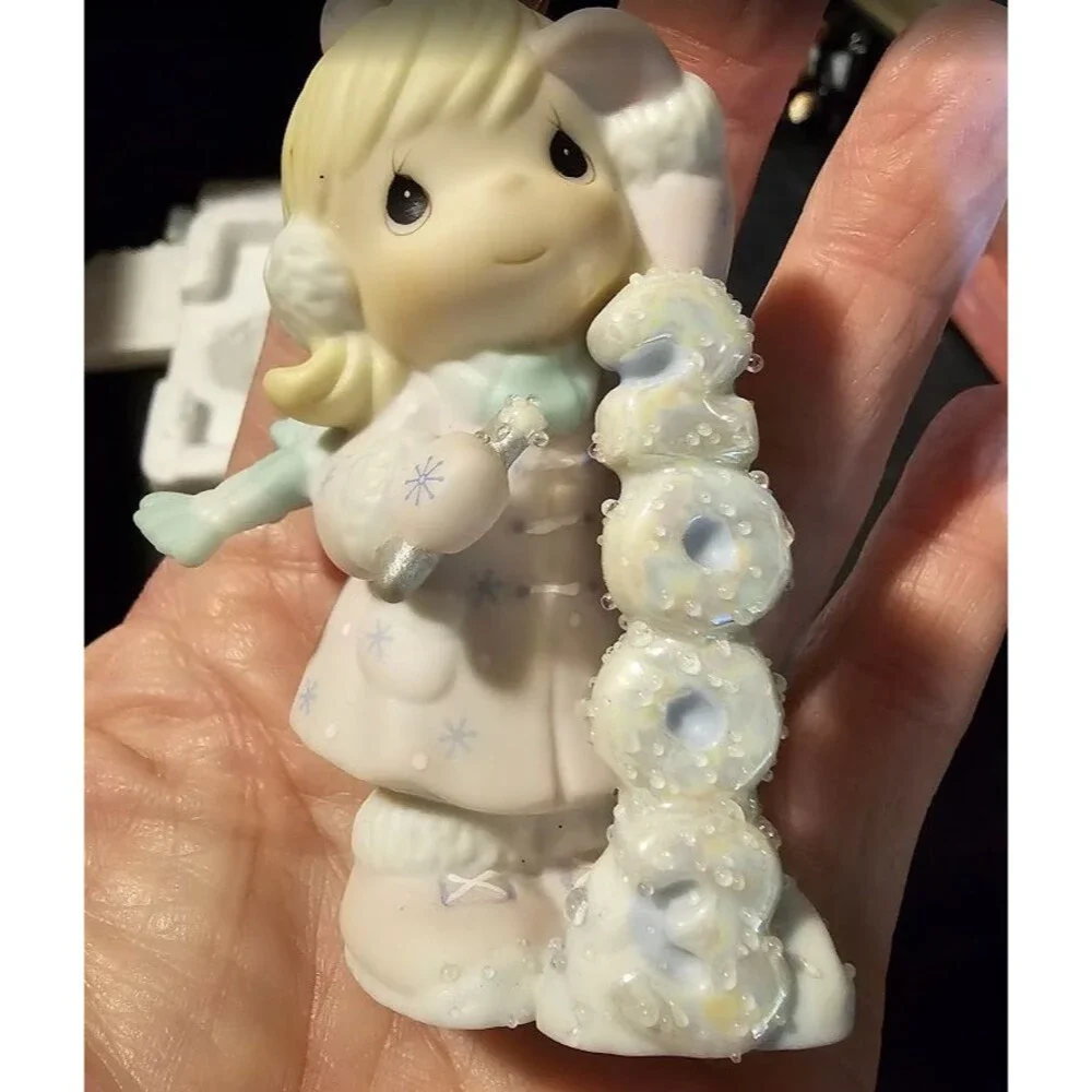 2003 Christmas Precious Moments Figurine, Annual Christmas Figure